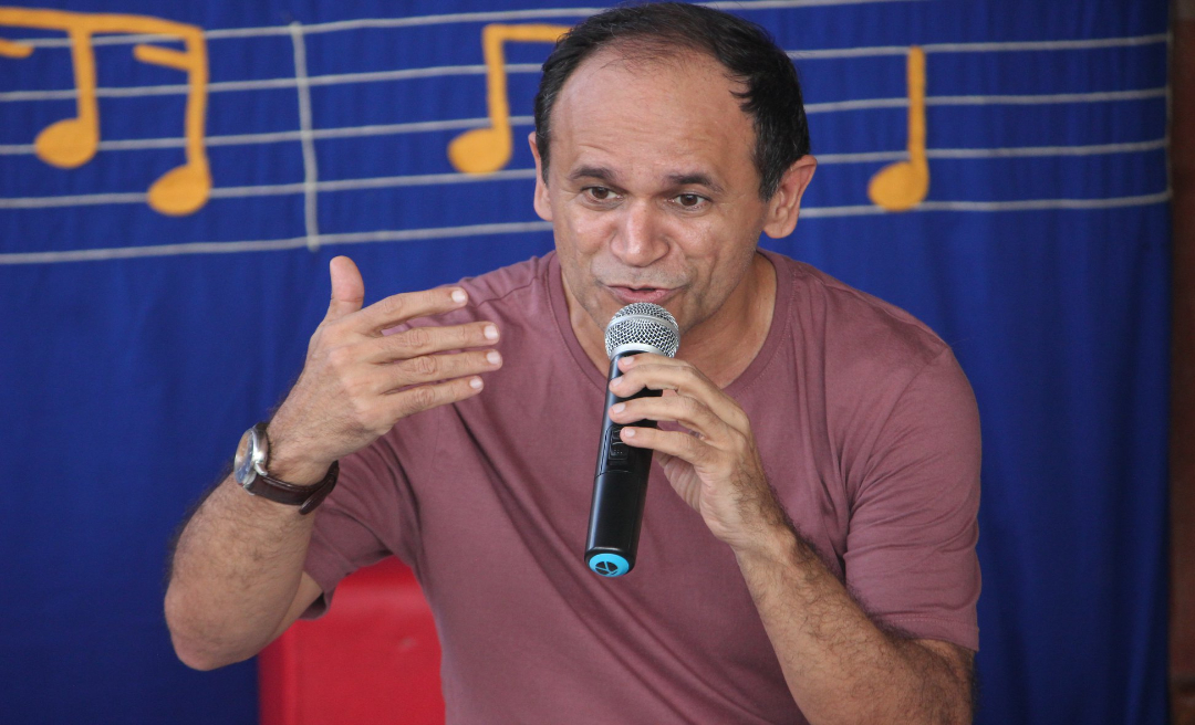 Moisés Diniz repudia prisão de Roberto Jefferson e alerta que “na Venezuela começou assim”